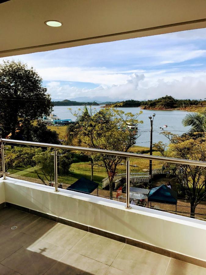 Aptos Vista Al Embalse, Frente Al Lago, Restaurantes, Bares Guatapé 객실 사진